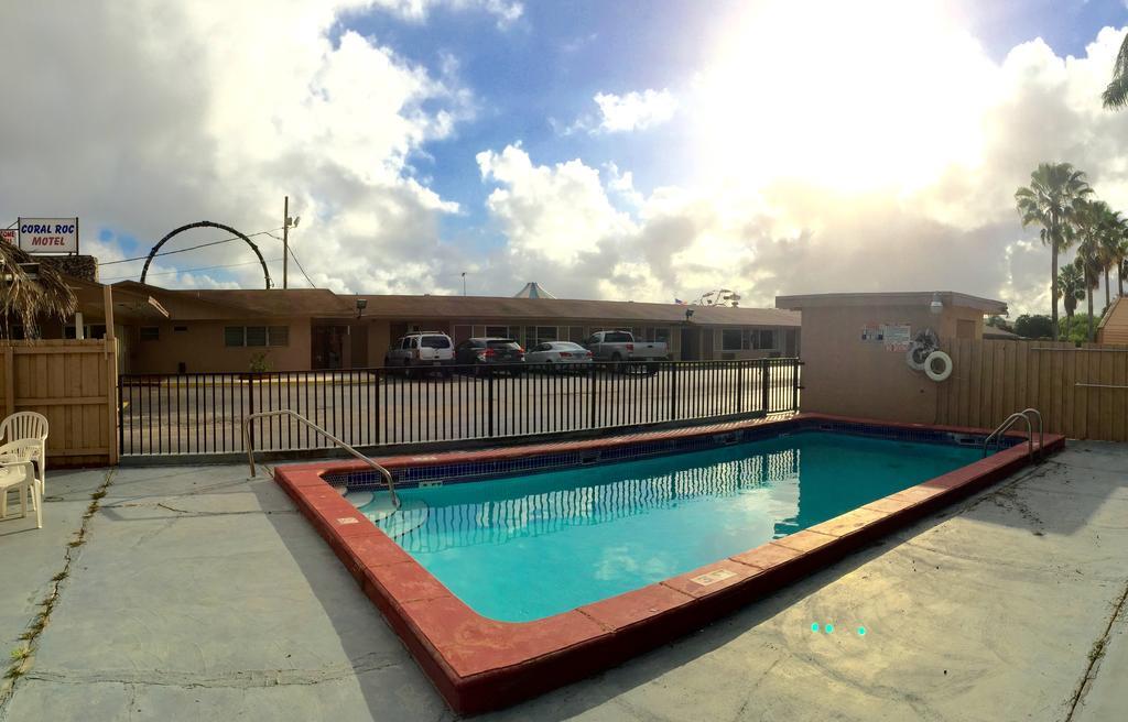 Coral Roc Motel Florida City Bagian luar foto